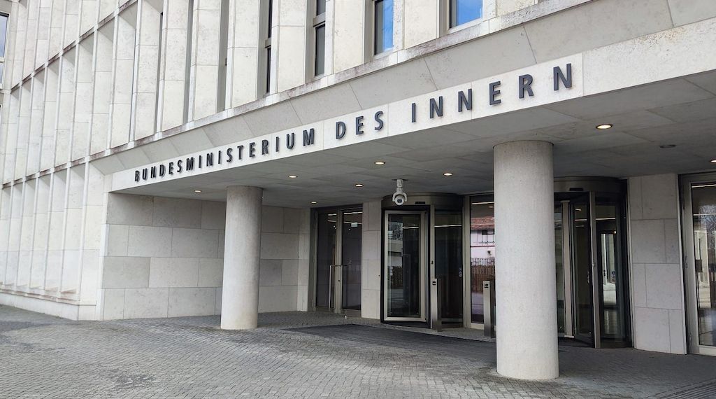 Bericht: BMI kennt Zahl der Ex-Beamten mit Anschlussjobs nicht