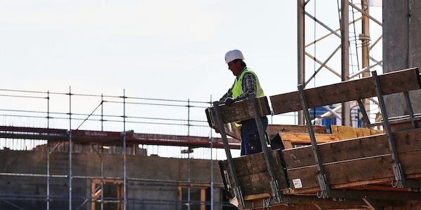 Mehr Baugenehmigungen für Wohnungen im August erteilt