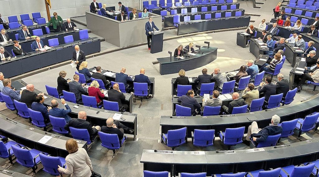 Bundestag beschließt "Frühstartrente"