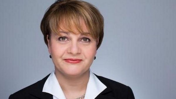 Ideal Versicherungen Cornelia Schmid: Spezialistin für private Pflegeversicherungen in Baden-Württemberg