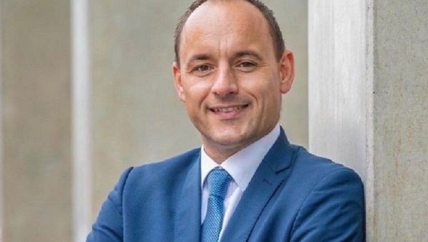 Ideal Versicherungen Robert Schmidt: Spezialist für private Pflegeversicherungen in Berlin und Brandenburg