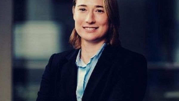 Ideal Versicherungen Franziska Schmid: Spezialistin für private Pflegeversicherungen in Baden-Württemberg und Bayern