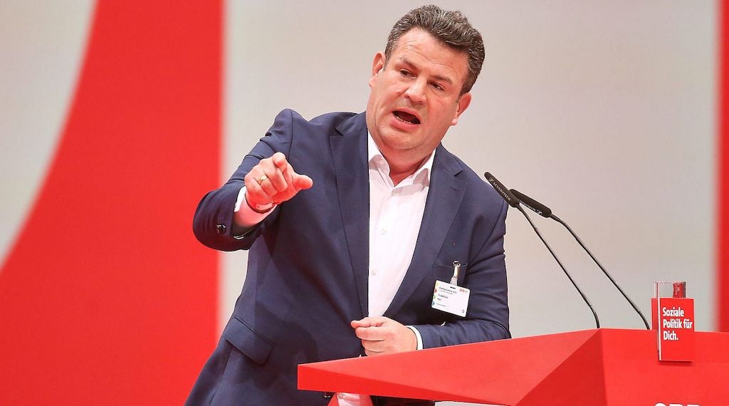 Heil schließt SPD-Vorsitz-Kandidatur nicht aus