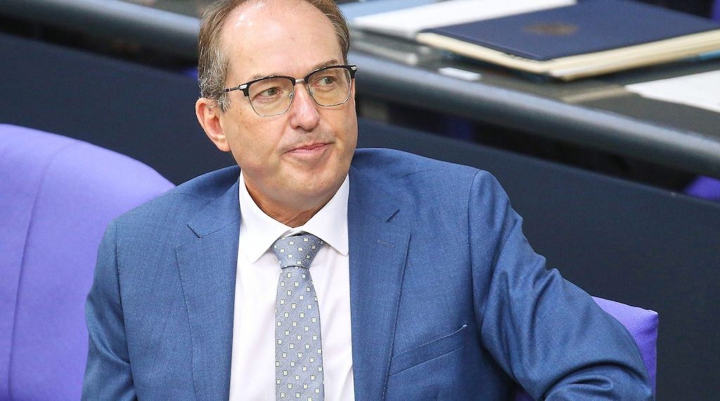 Grüne und Union streiten über Dobrindts Sprachkurs-Verschärfung