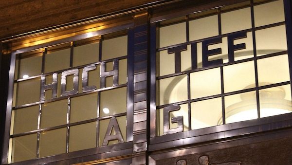 Bericht: Hochtief plant Bewerbung für KI-Gigafactory-Förderung