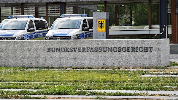Unions-Fraktionschefs drohen Berlin und Sachsen-Anhalt mit Klage