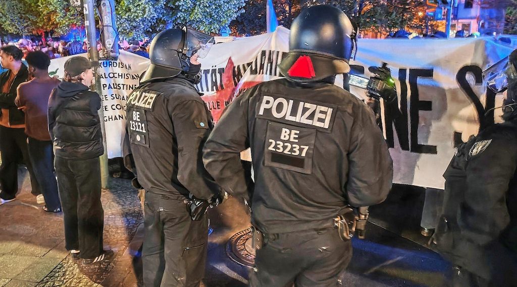 Bundesregierung: Linksextremisten wollen sich an Proteste hängen
