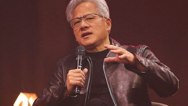 Nvidia-Chef Huang nennt KI-Warnungen "lächerlich"