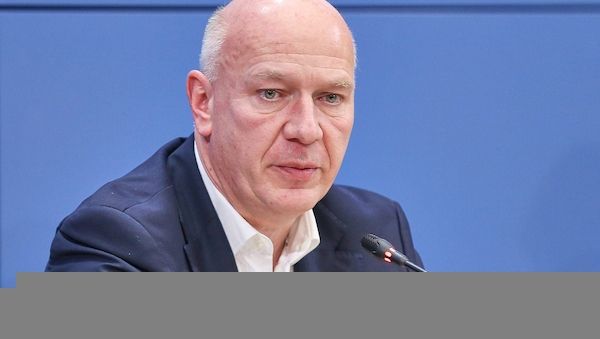Regierende Bürgermeister Wegner warnt Schüler vor Unterwanderung durch Pro-Pali-Initiativen